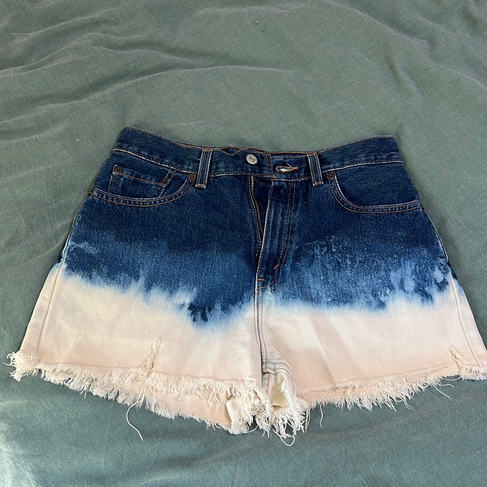 Levi’s distressed dip dye shorts